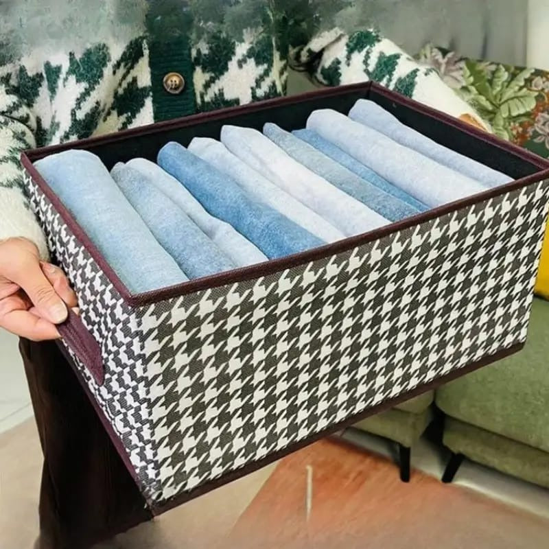 Light and Practical Clothes Storage Box - Space-Saving, Foldable, Multi-Purpose Organizer