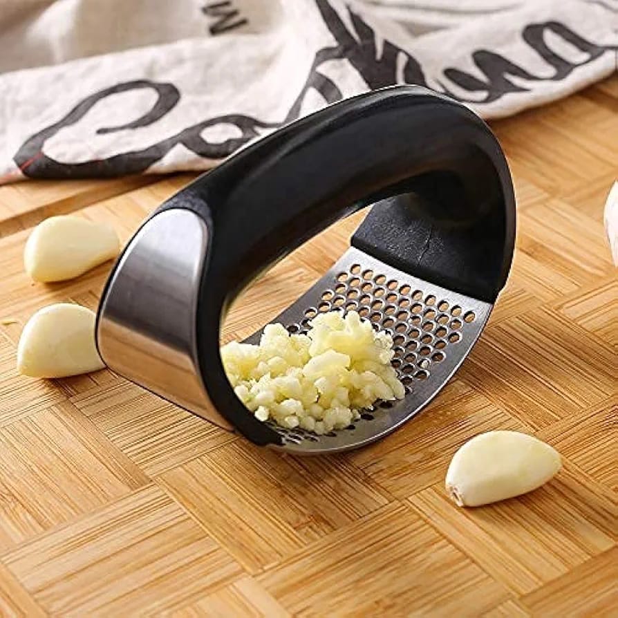 Staines Garlic Press Mincer-1 Pc